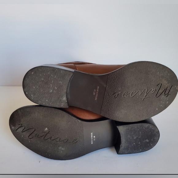 Matisse Robbie Brown Side Buckle Boots, Size 6 - Picture 6 of 6